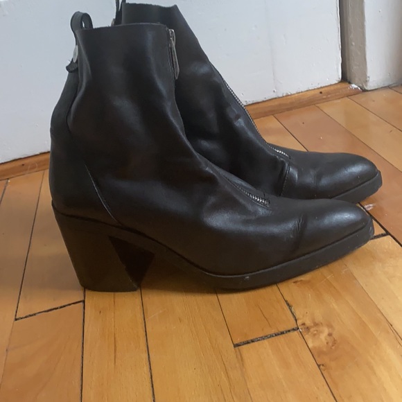 Zara leather zip up heeled boots - Picture 3 of 5